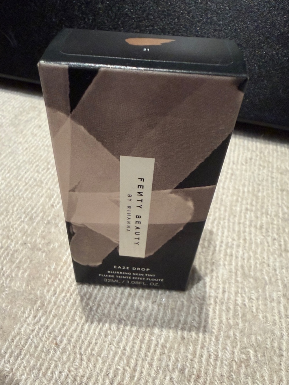 NEW UNOPENED Fenty Beauty Eaze Drop Blurring Skin Tint - Shade 21